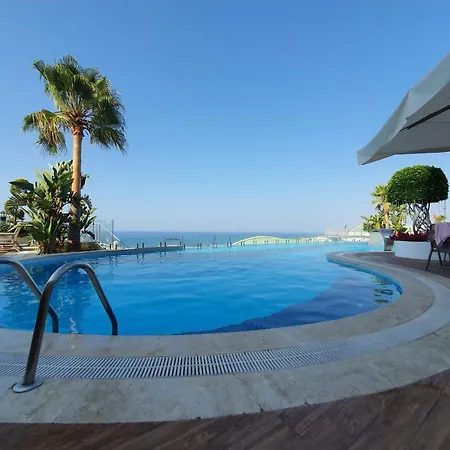 Admiral Elite Apartment *