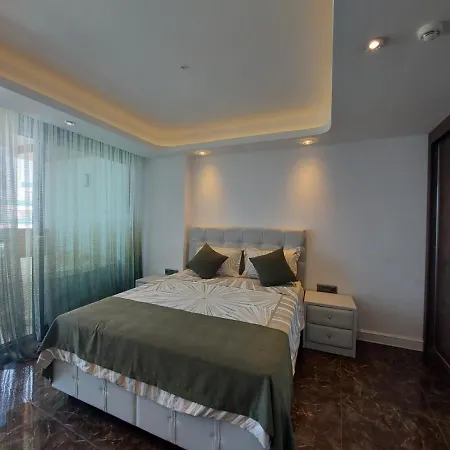 Admiral Elite Apartment *