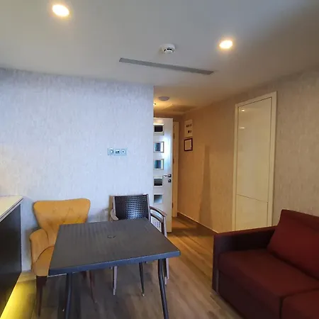 Admiral Elite Apartment *