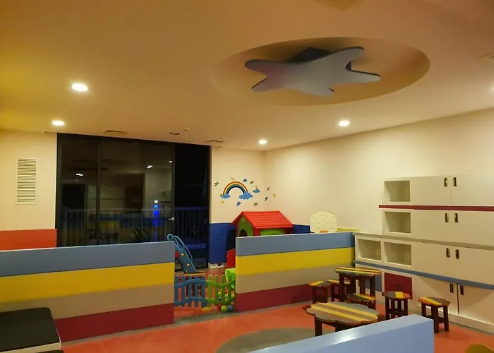 アパート Admiral Elite アランヤ