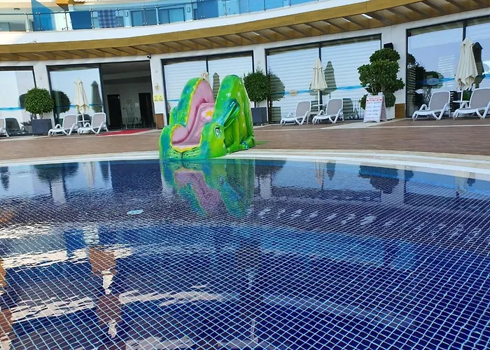 Admiral Elite アパート