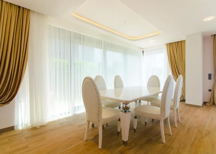 Admiral Elite アパート アランヤ